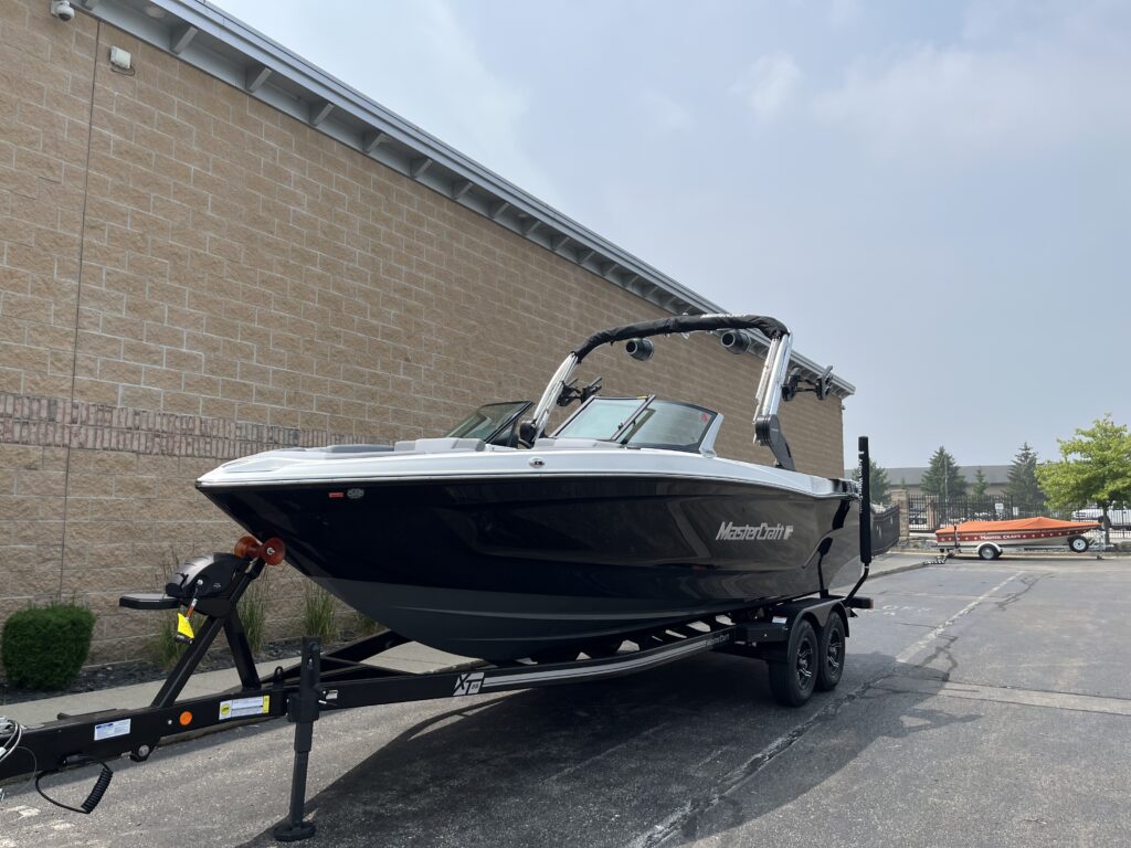 boat.Title