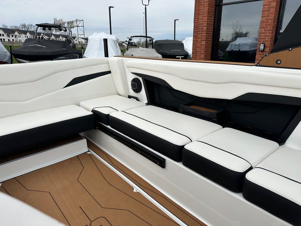 2025 Axis Wake Research T235