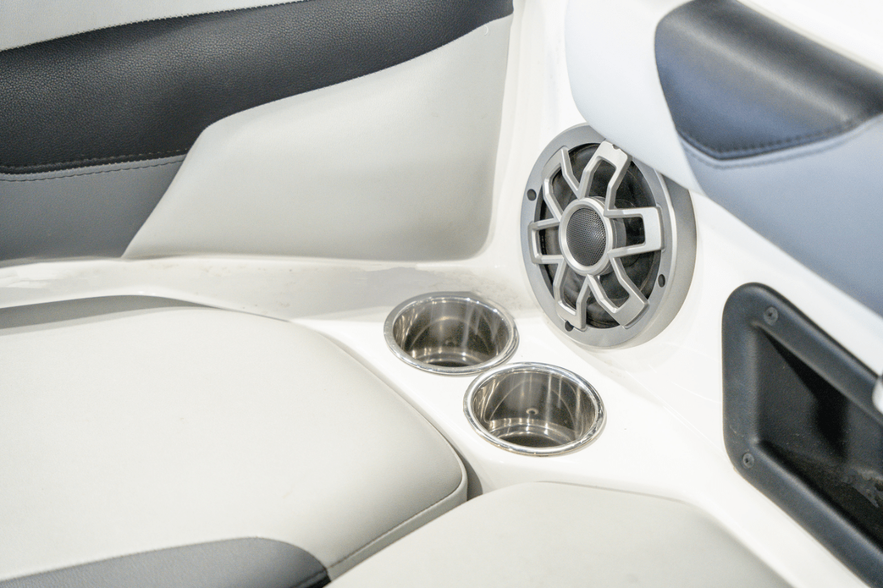 2023 Axis A20