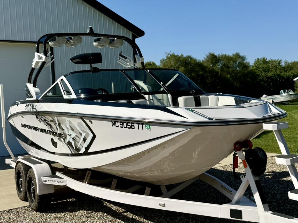 SUPER CLEAN! Super Air Nautique G21 Fully Loaded