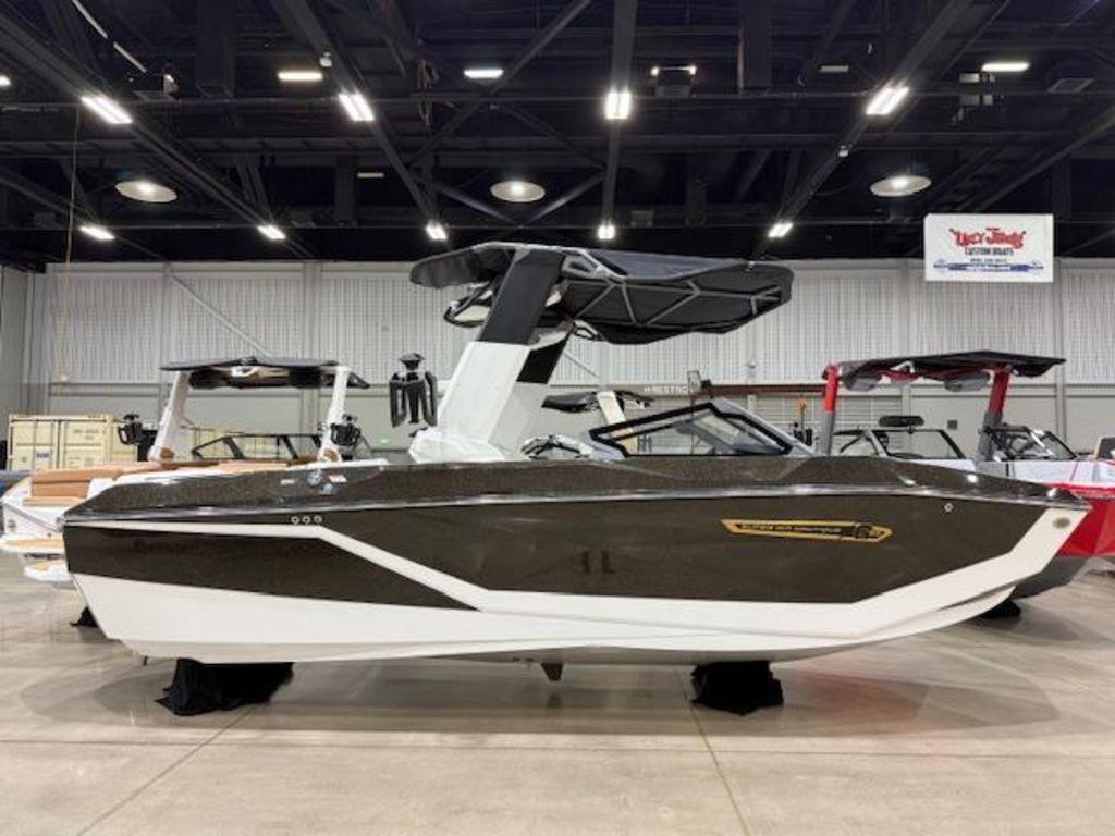 2025 Nautique G23