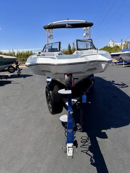 2024 Malibu 24 MXZ