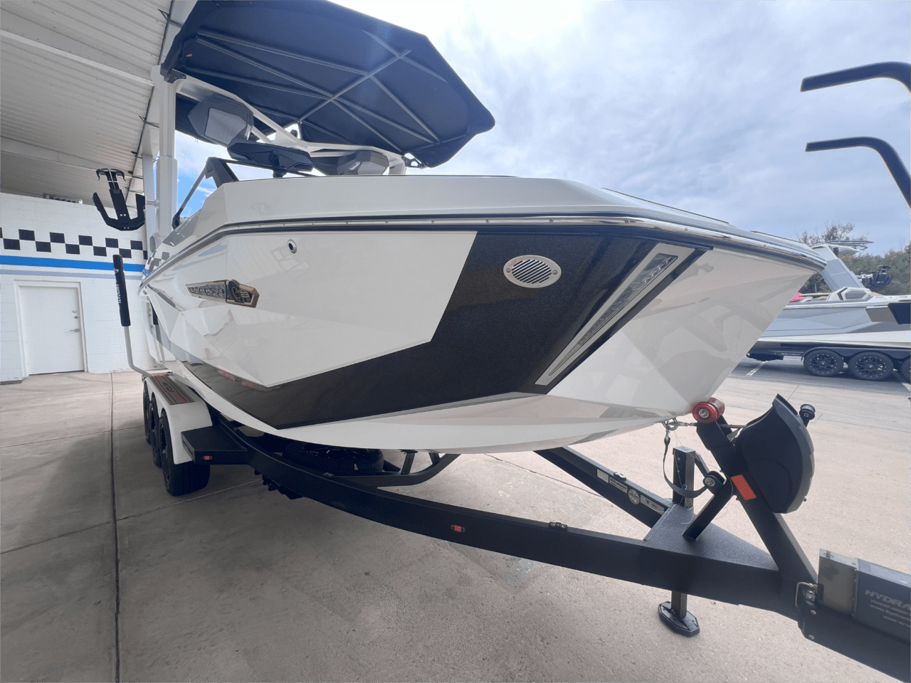 2025 Nautique G23