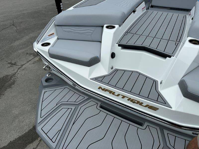 2025 Nautique G25
