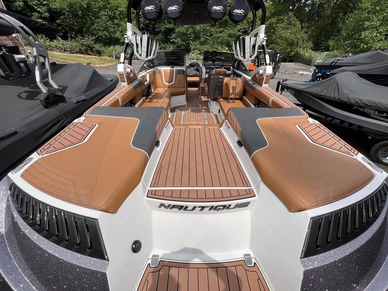 2016 Nautique G25