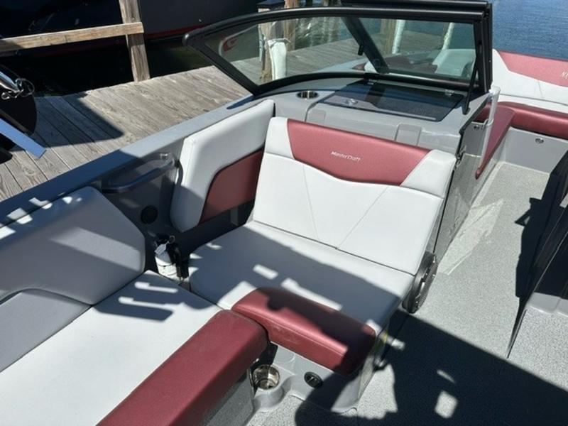 2022 MasterCraft NXT24