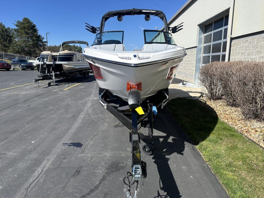 2024 MasterCraft XT23 Demo