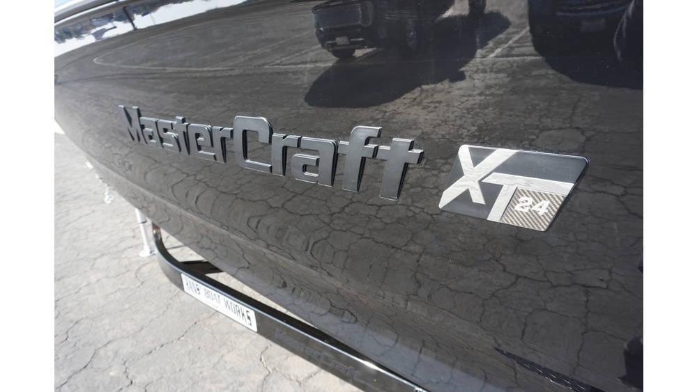 2022 MasterCraft XT24