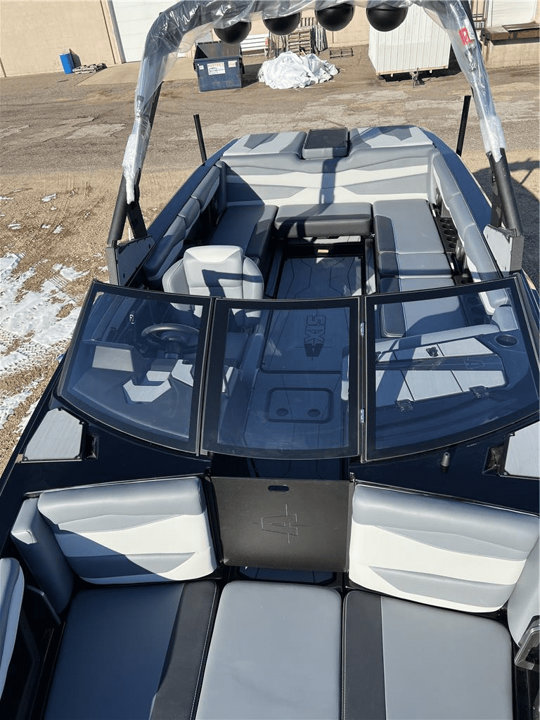 NEW 2024 AXIS A245 wake boat with M6DI motor &amp; TRL