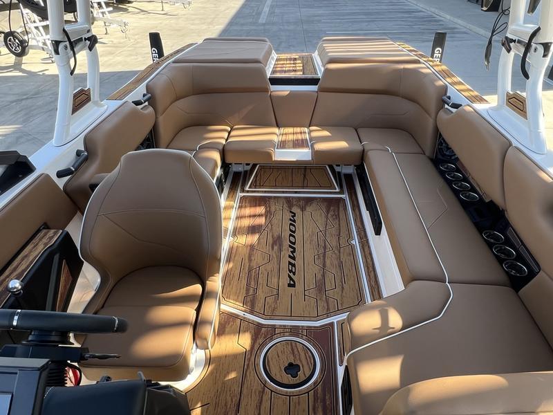 2025 Moomba Max