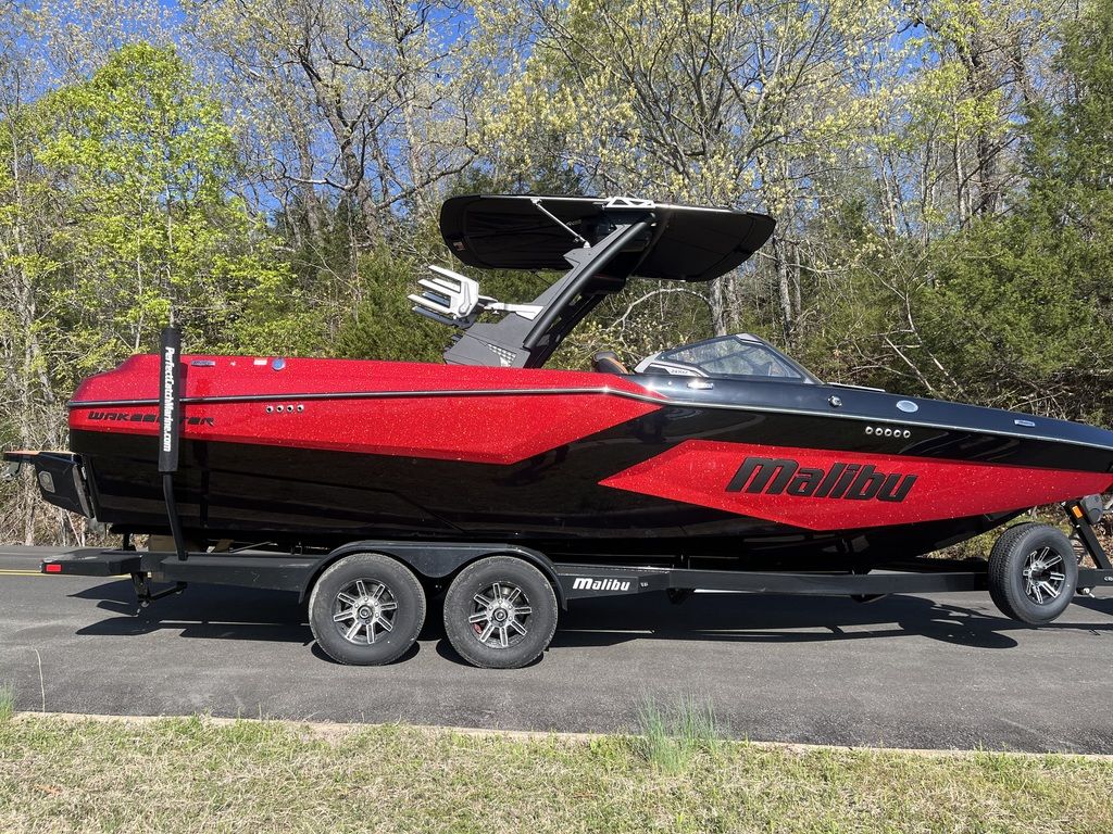 2025 Malibu Boats 24 MXZ