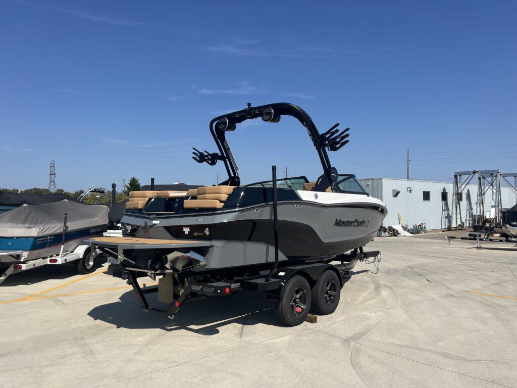 2025 MasterCraft XT20