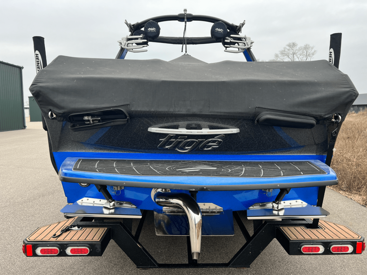 2019 Tige RZX3 24’ Fully Loaded ONLY 139hrs!