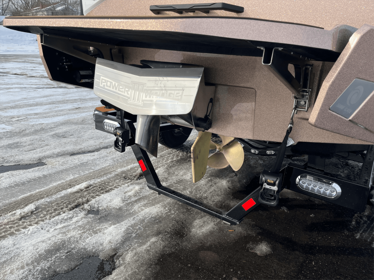 2025 Axis T220