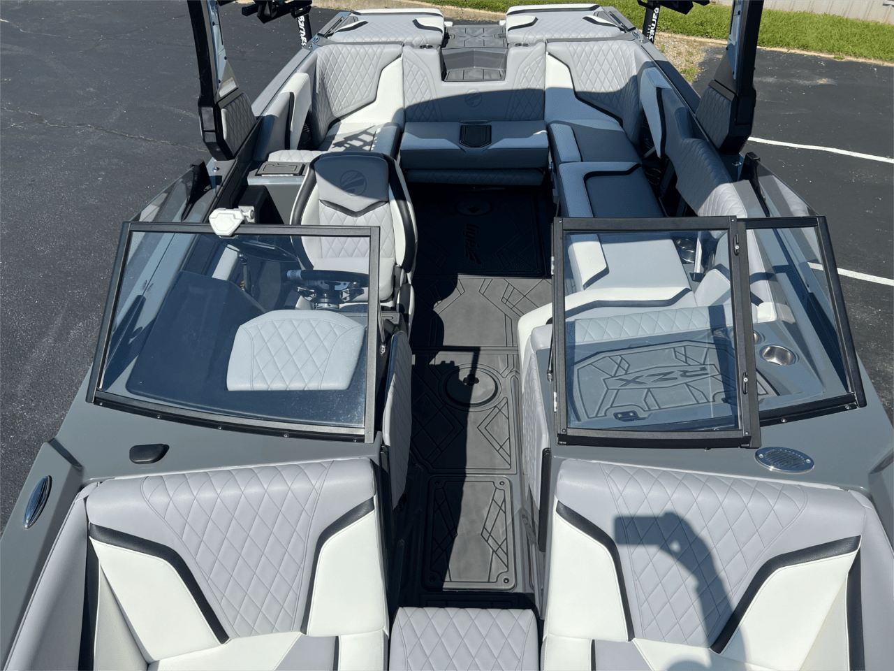 2023 Tige 24RZX LOW HOURS