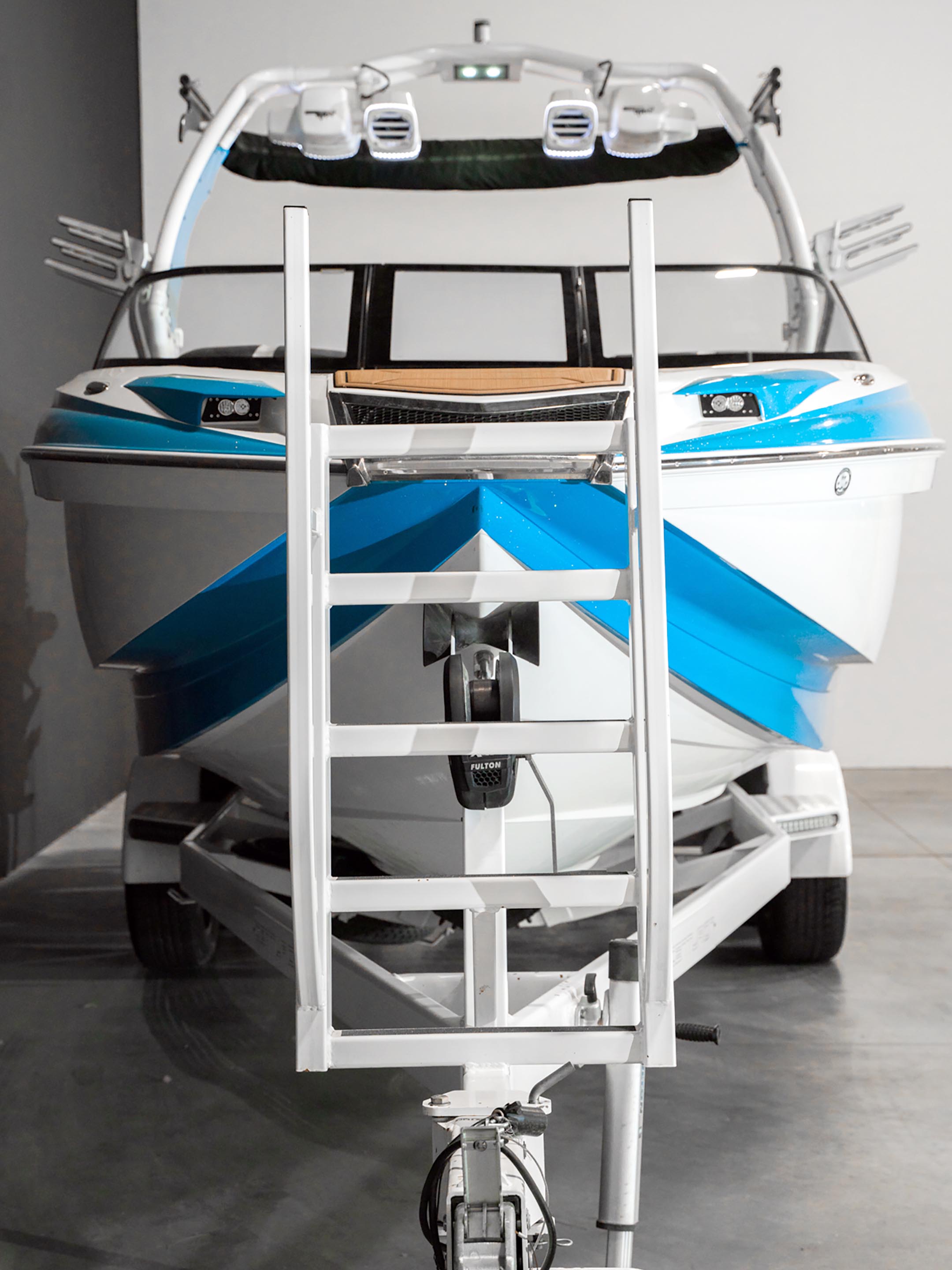 2018 Centurion Ri257 &#8211; Electric Blue Flake / White