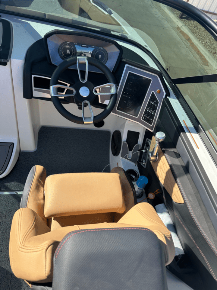 2023 MasterCraft X26