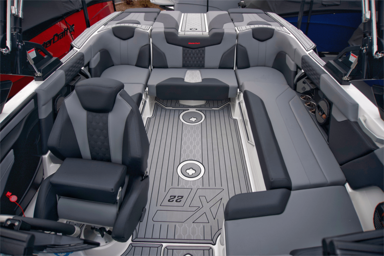 2024 MasterCraft XT22
