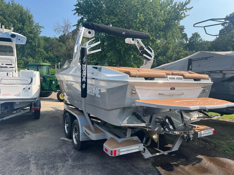 2024 Supreme S220 w/trailer L96 409HP – MUST GO!