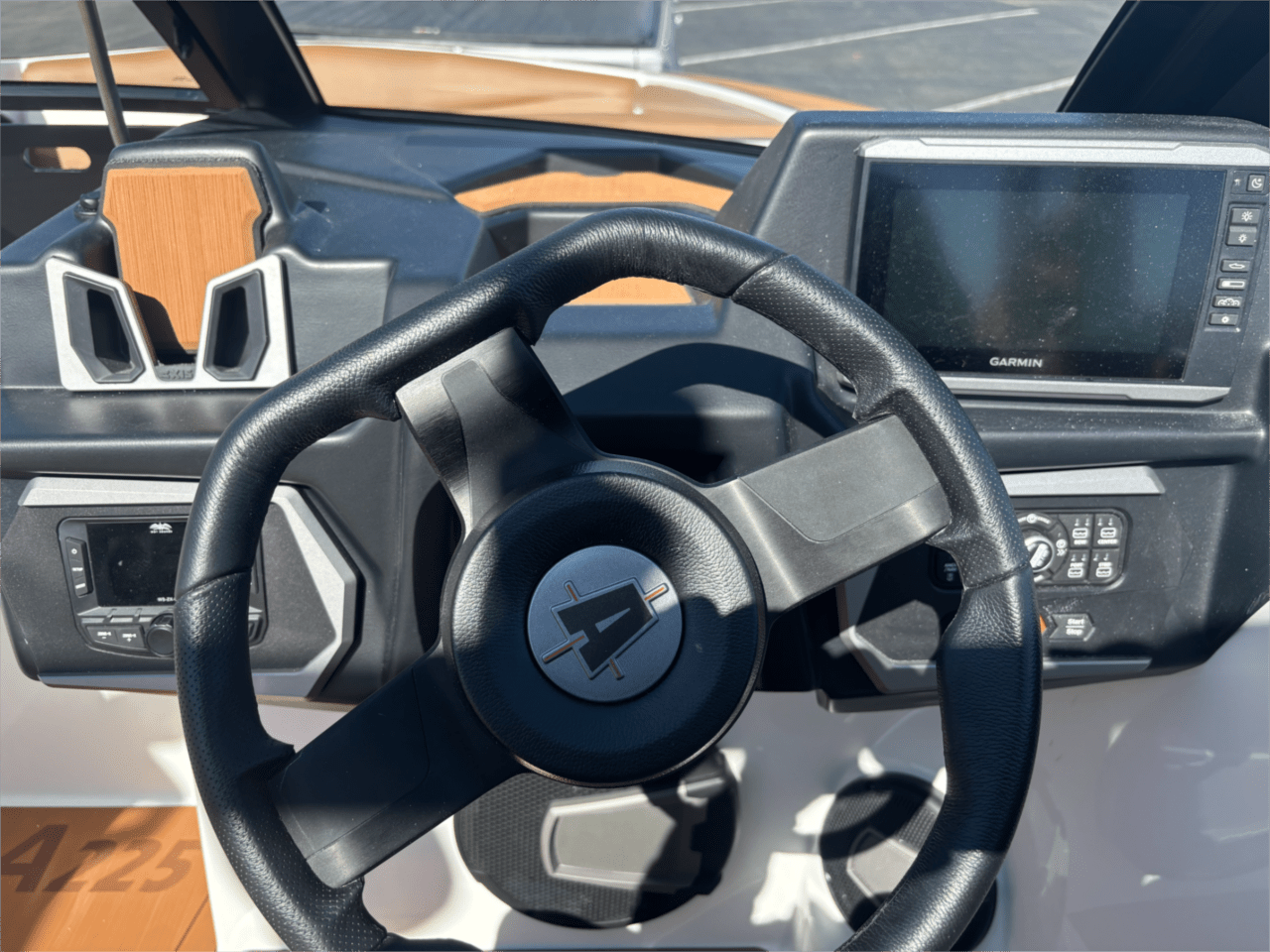 2025 Axis A225