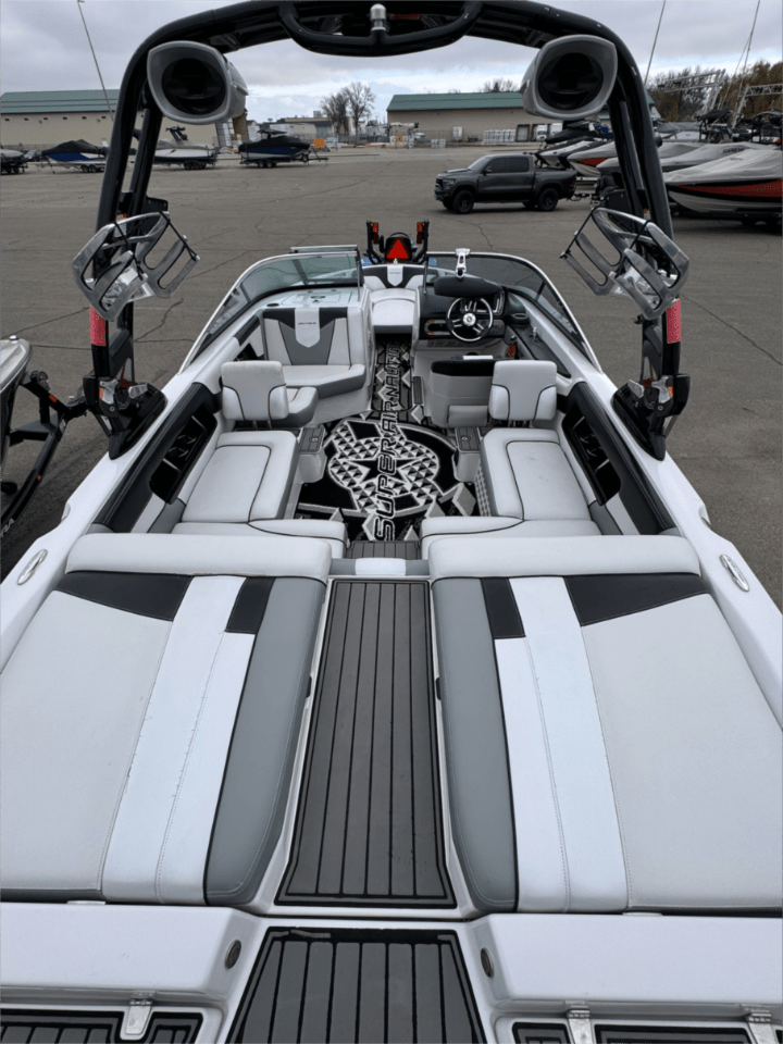 2012 Super Air Nautique 230