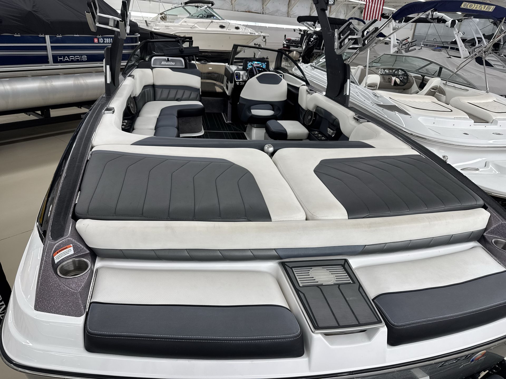 2016 Malibu 25LSV