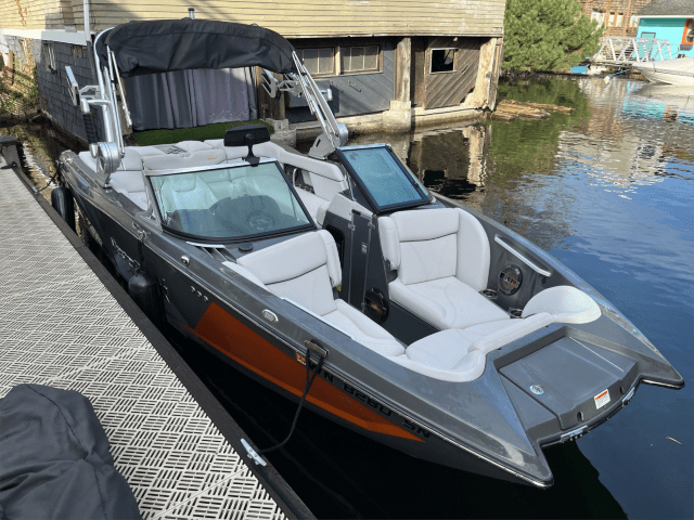 2018 Mastercraft X23 **MUST SELL**
