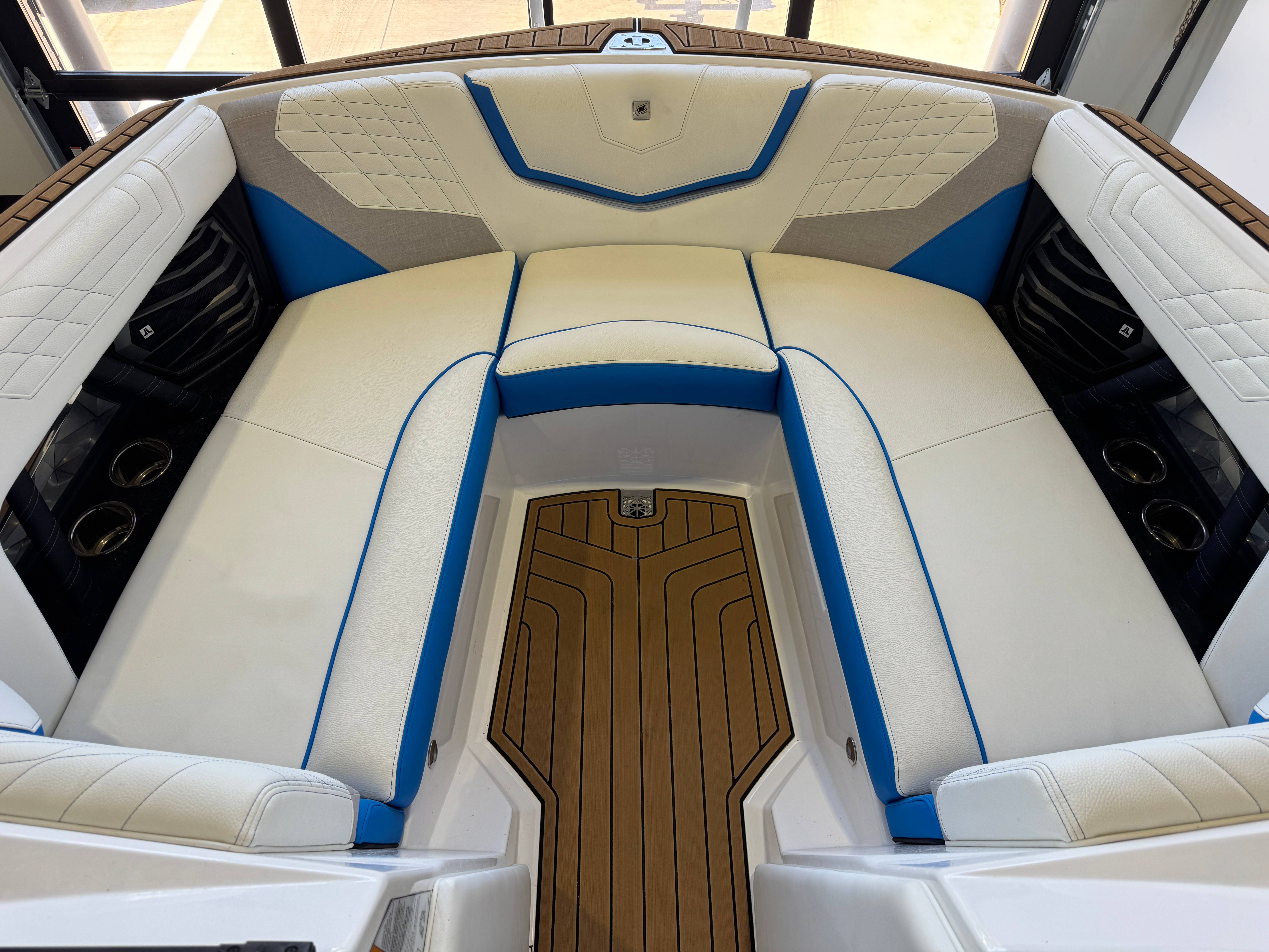 2023 Nautique Super Air Nautique G23