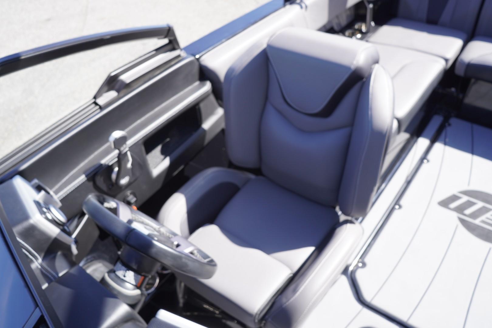 2022 Malibu Boats 23 LSV 45 Hours!