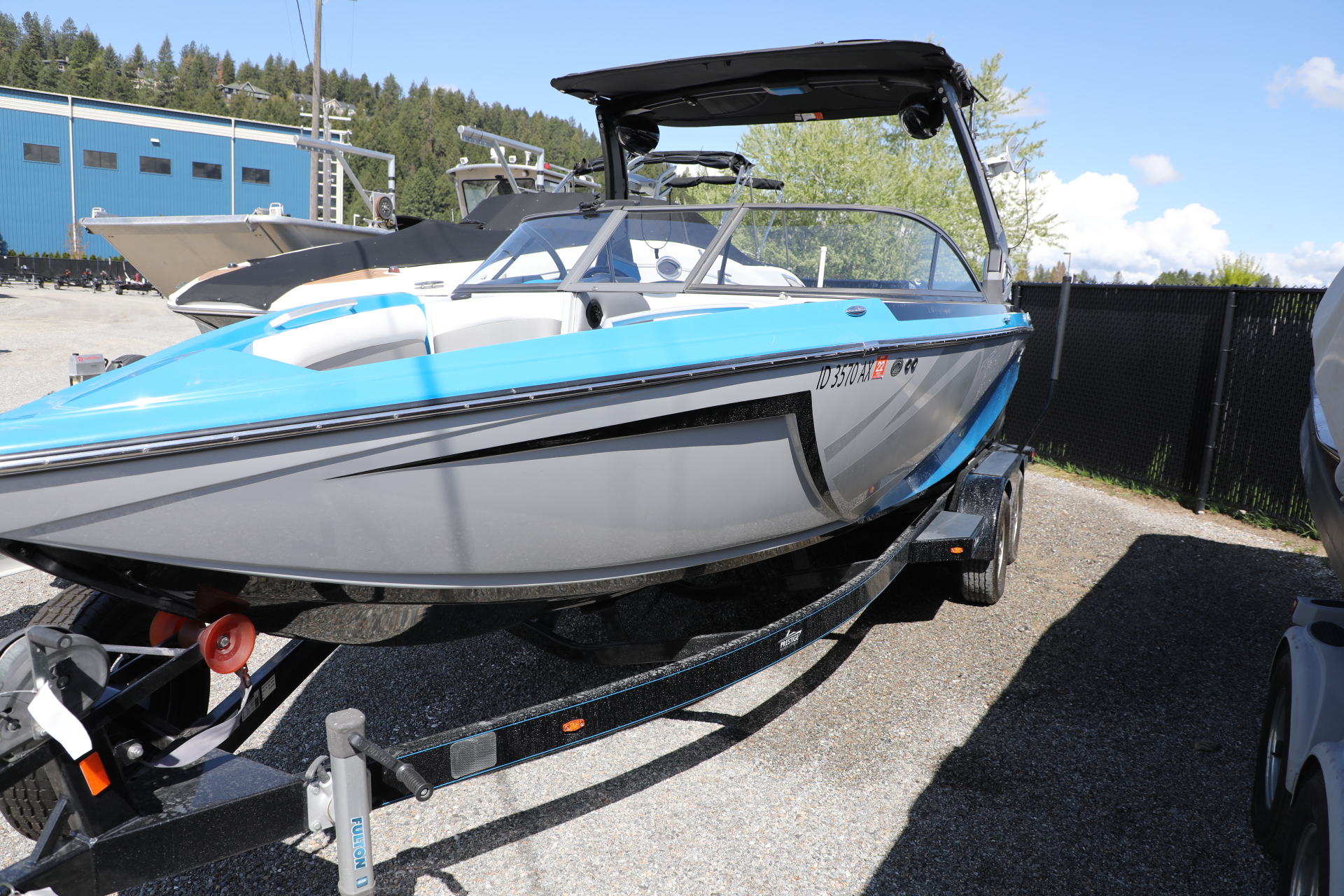2017 Tige R23