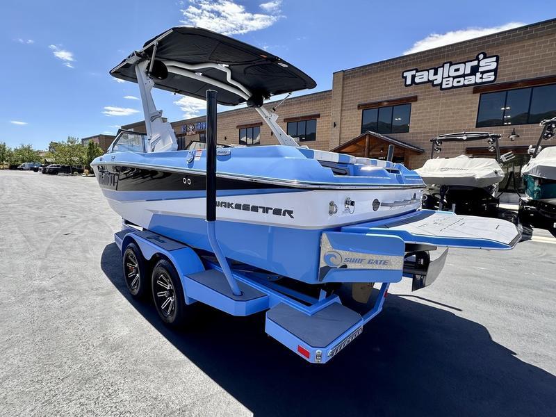 2024 Malibu 21 LX