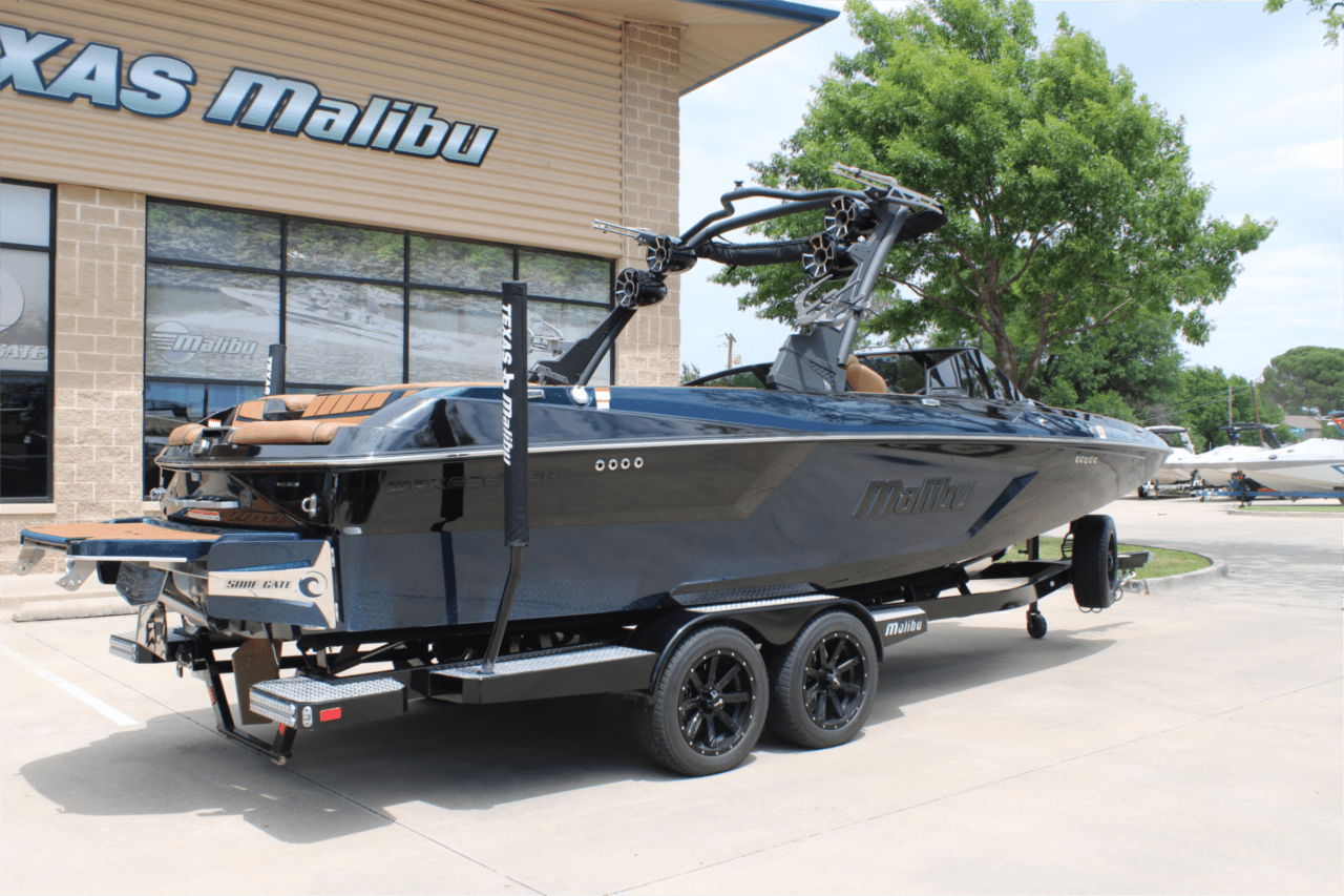 2022 Malibu 24 MXZ