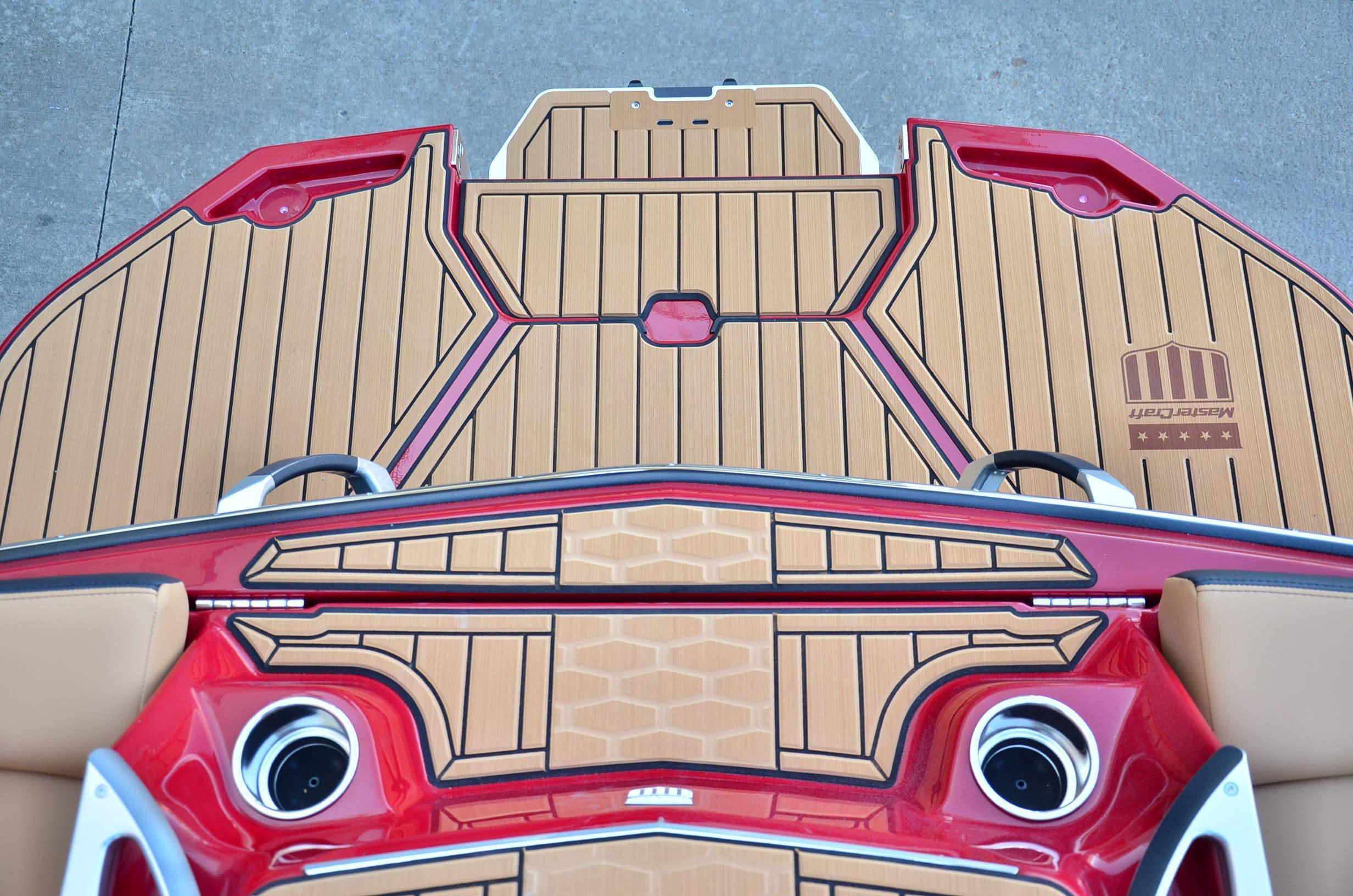 2024 MasterCraft X22 – Classic MasterCraft ProTour Red! 2024 Model Year End Clearance!