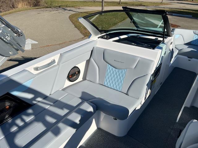 2024 MasterCraft XT22T