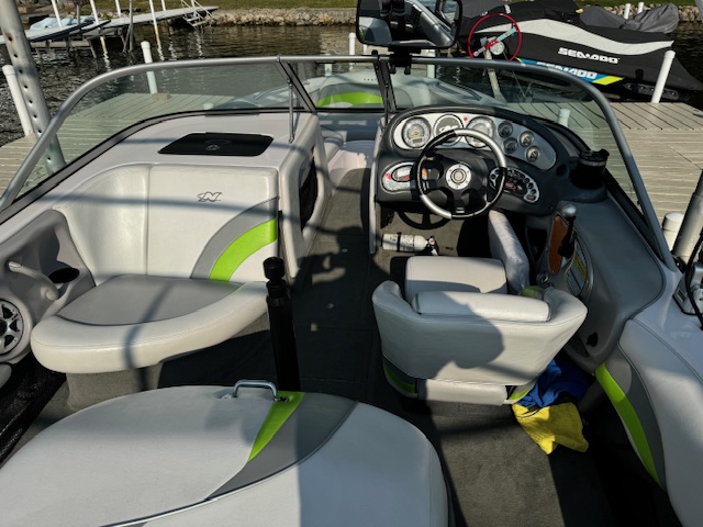 Sport Nautique 216