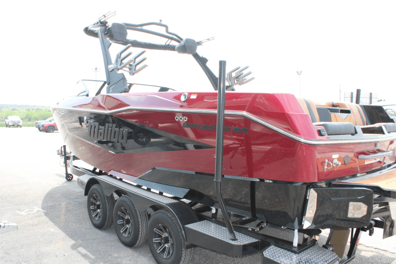 2025 Malibu 25 LSV