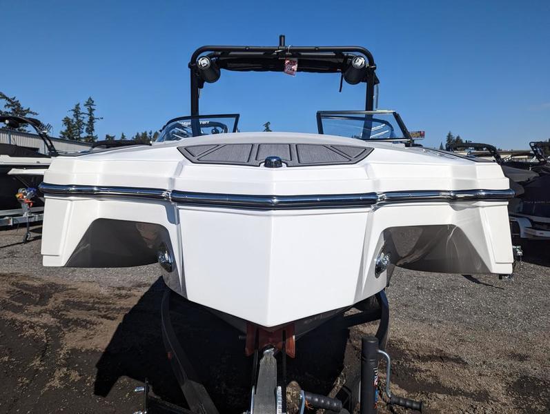 boat.Title