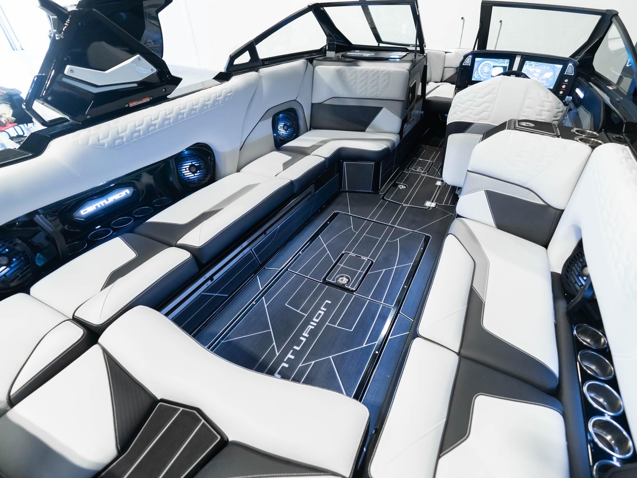 2025 Centurion Ri245 – Black / White