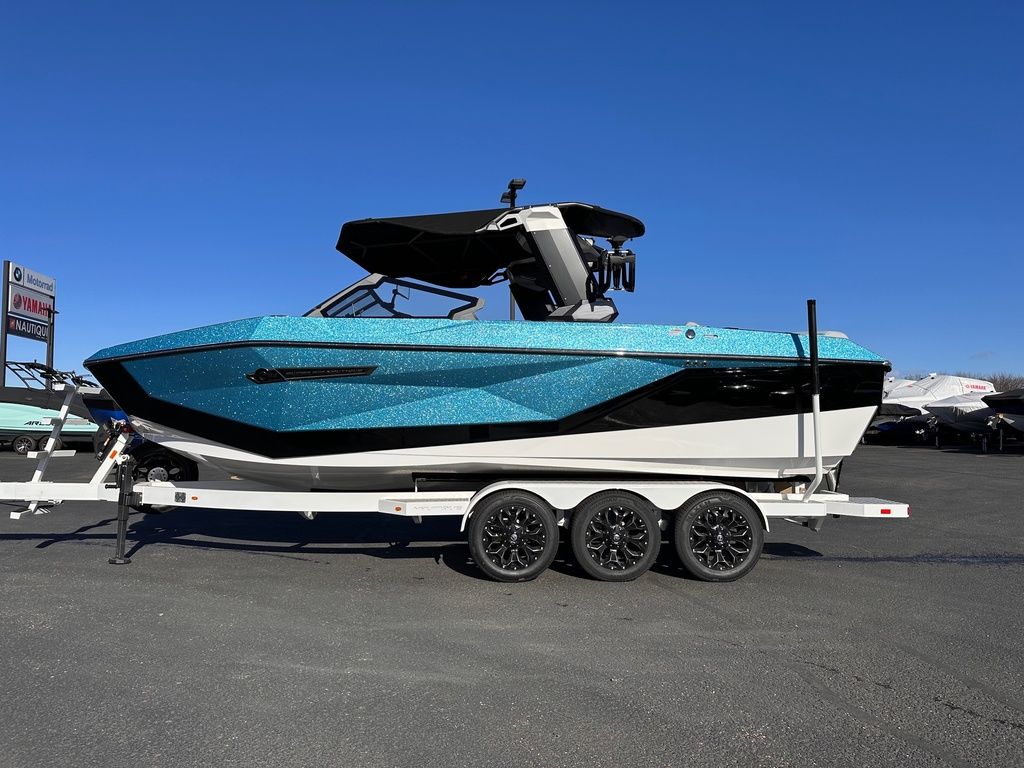 2025 Nautique Super Air Nautique G23