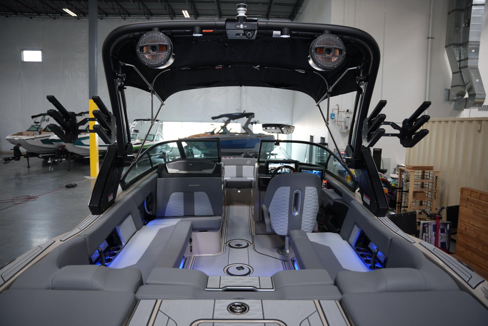 2025 MasterCraft X22 &#8211; NEW ARRIVAL &#8211; BRAND NEW COLOR!
