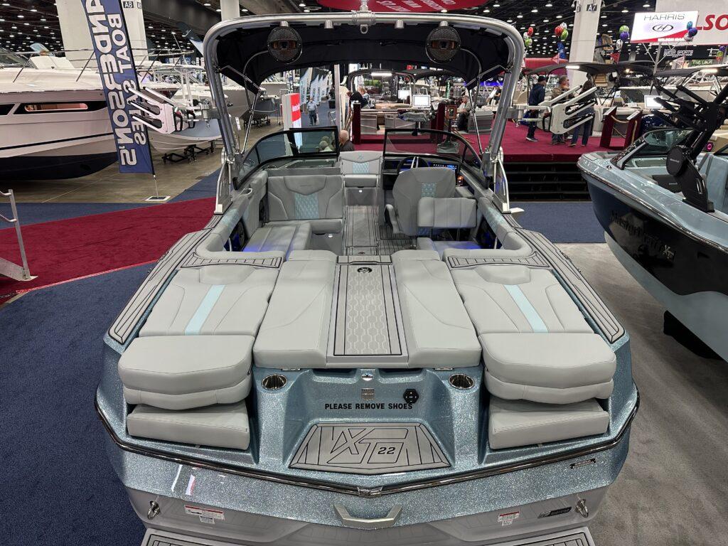 2025 MasterCraft XT22