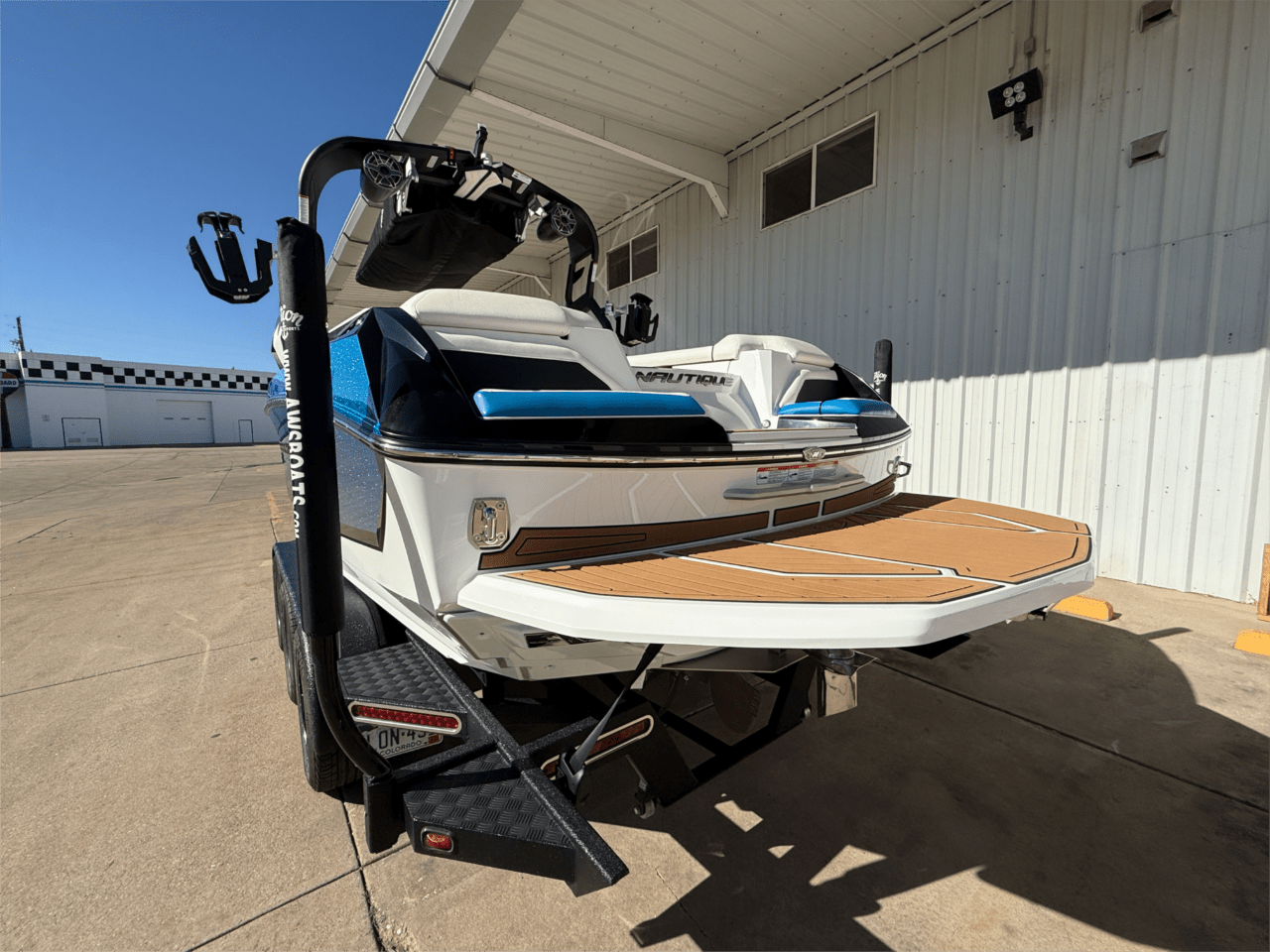 2020 Nautique G25