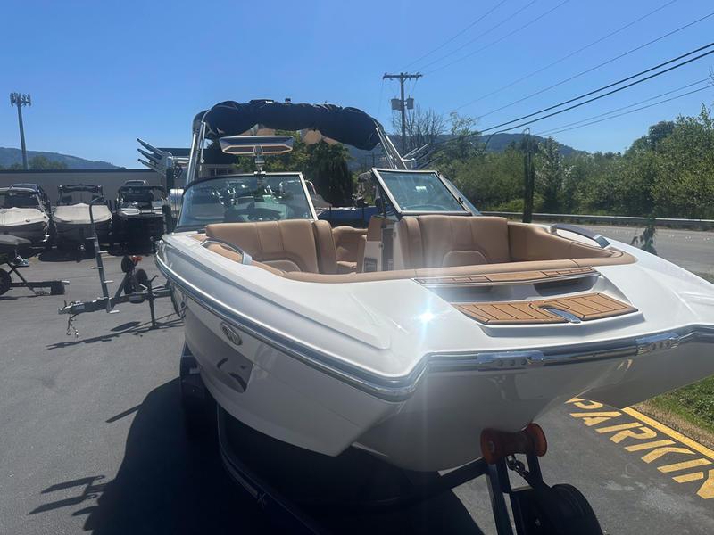 2021 MasterCraft X22