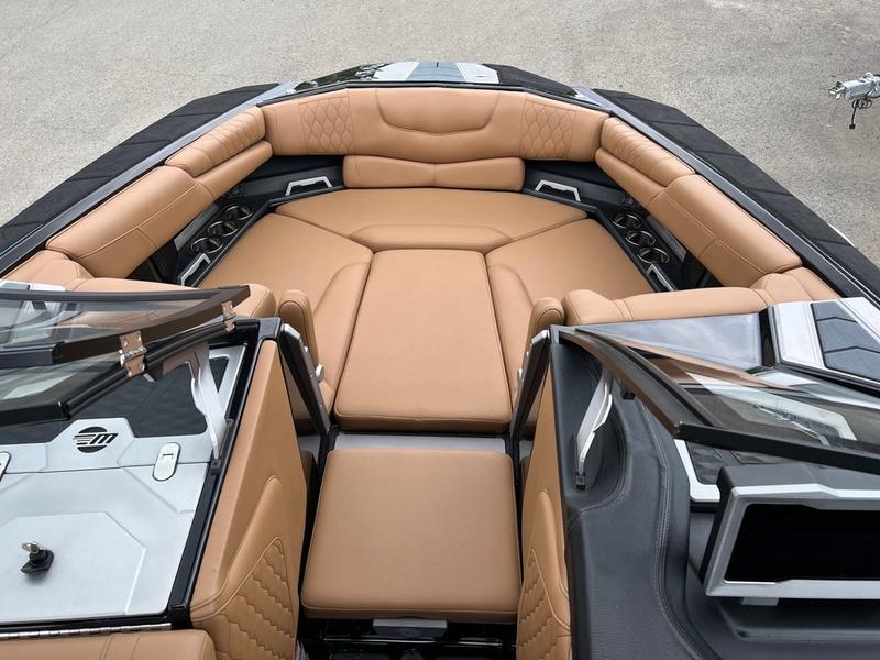 2020 Malibu M240