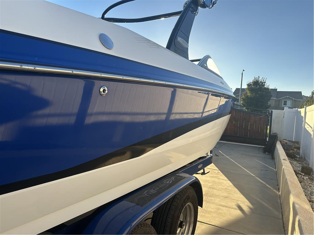 2005 Malibu 25 LSV