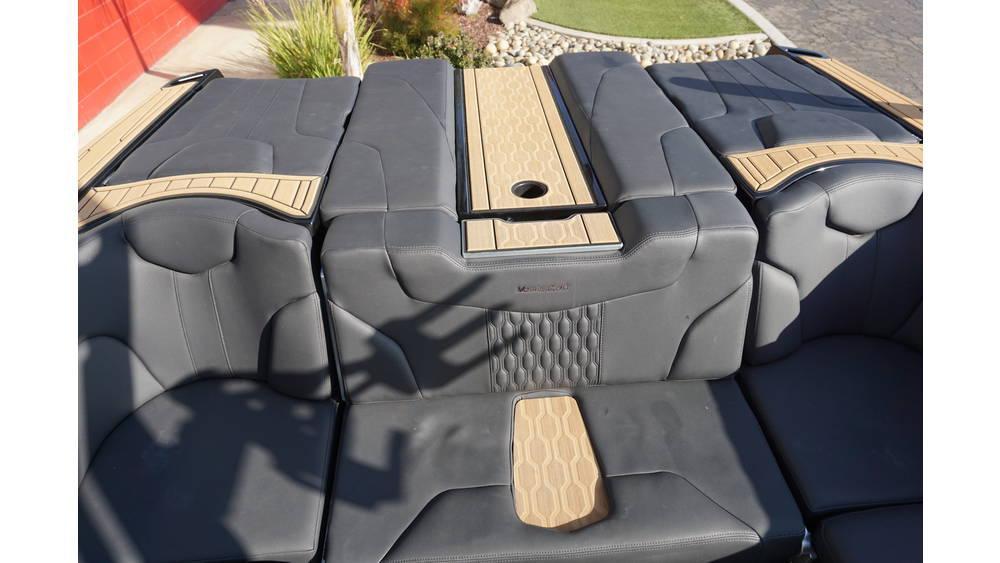 2022 MasterCraft XT24