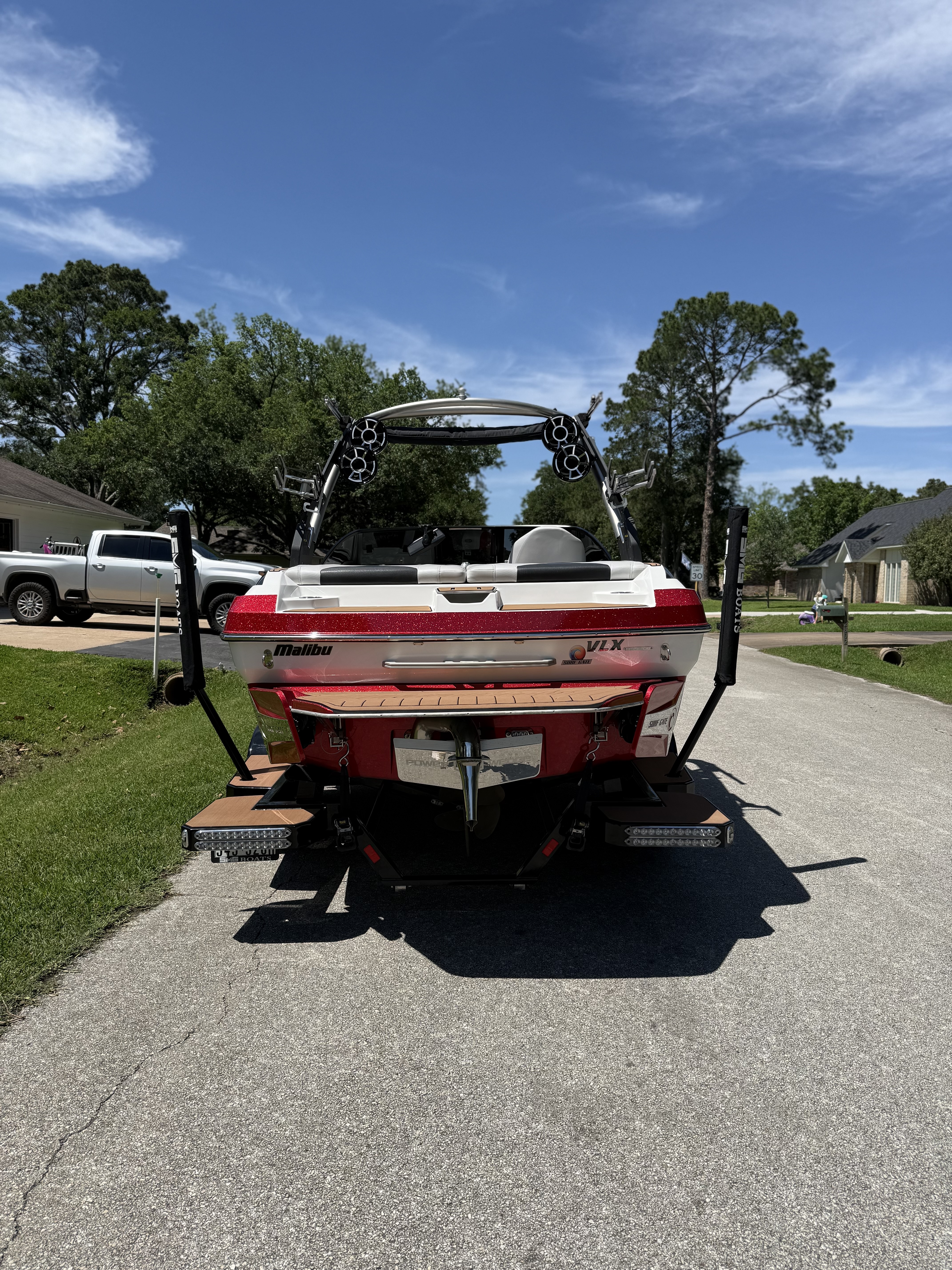 2018 Malibu VLX 21’
