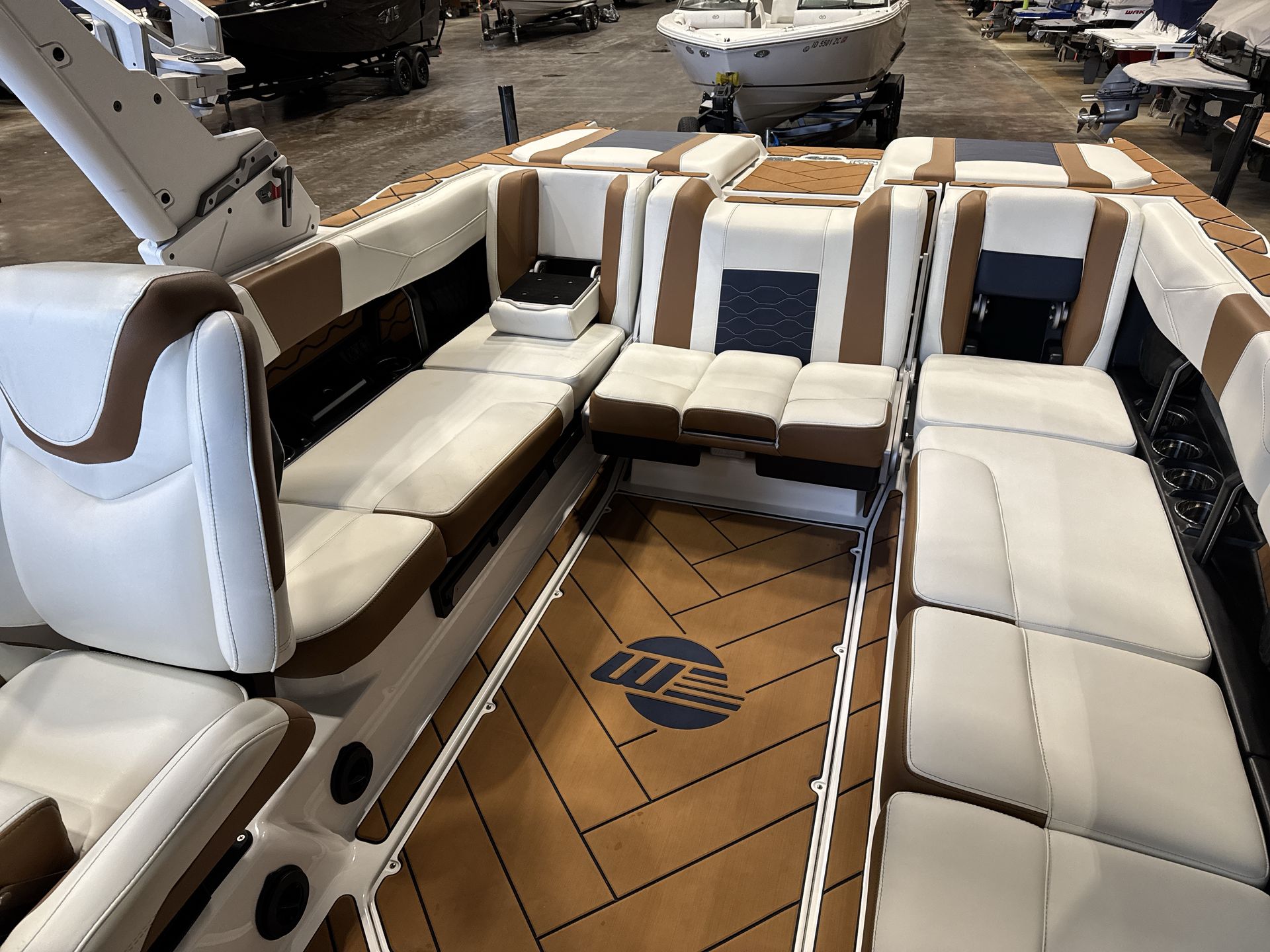 2024 Malibu 23LSV
