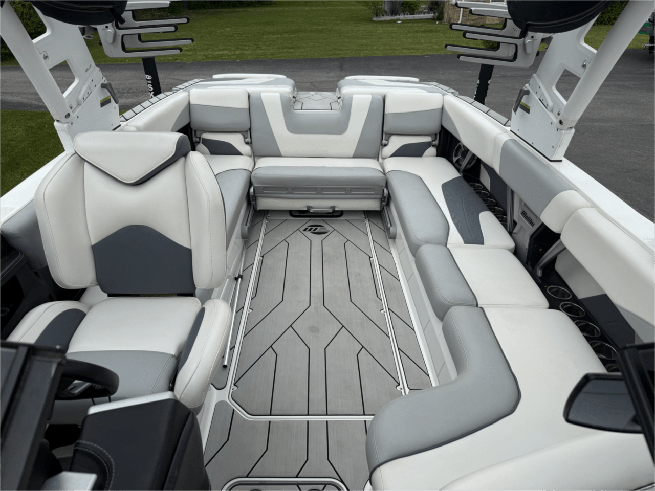 2020 Malibu Wakesetter 24MXZ