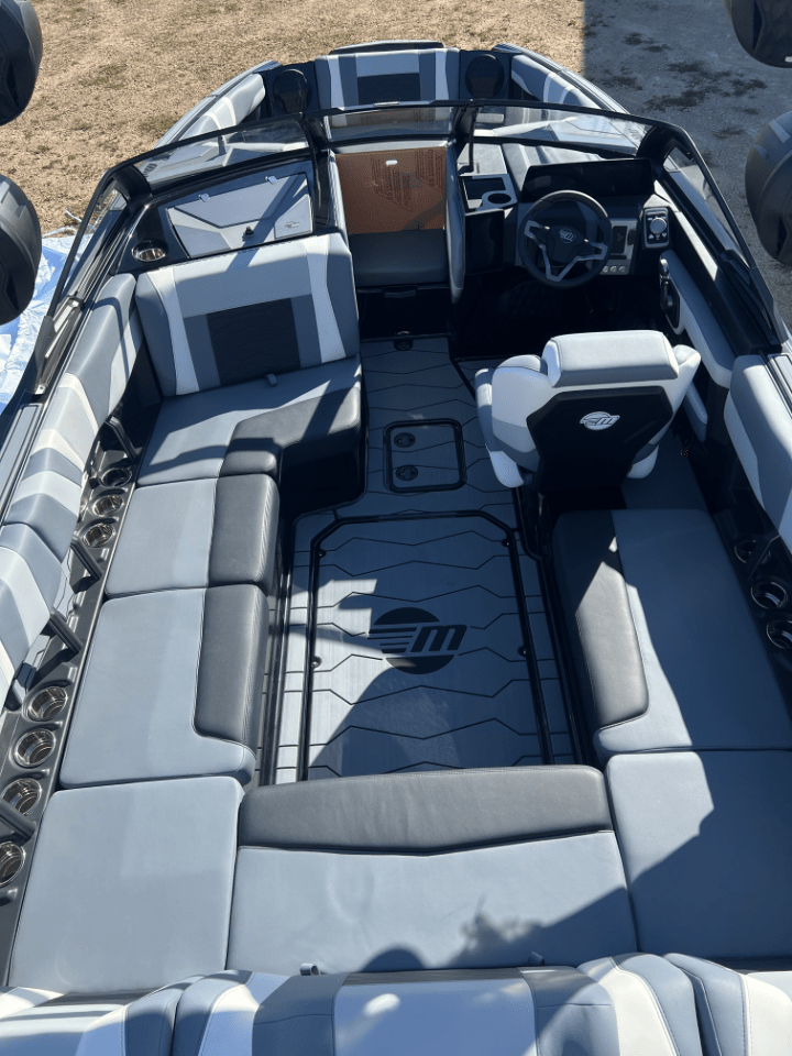 NEW 2025 MALIBU 22 MXZ w/ M6DI and trailer